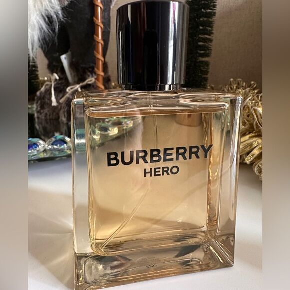 Burberry Hero Eau de Toilette - Strength, Sophistication & Timeless Appe… - Picture 15 of 17